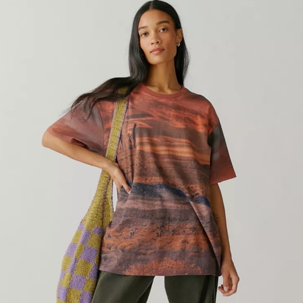 Urban Outfitters Desert Sky Graphic Tee - Picture 1 of 7